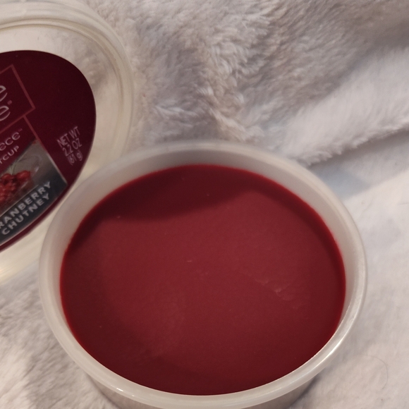 NEW! 3- Yankee Candle Easy Melt Cups (Set Of 3) - Picture 3 of 4